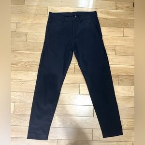 Outlier Futuredarts Dark Navy Size: 31